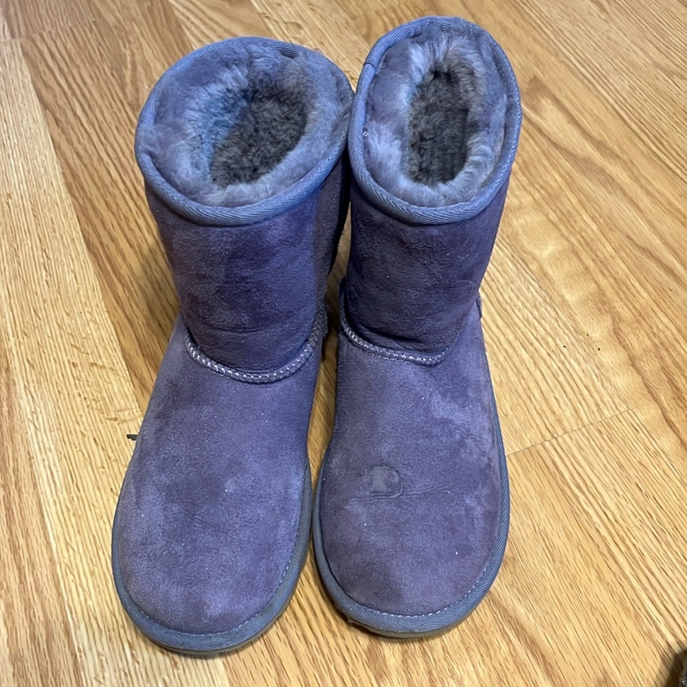 Purple girl Uggs